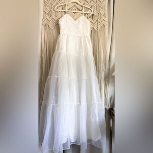 Vintage White Tiered Bridal Gown – JC Penney Size 7/8 Spaghetti Strap
